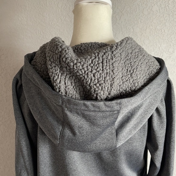 Columbia | 1/4 Zip Pullover - Picture 6 of 6